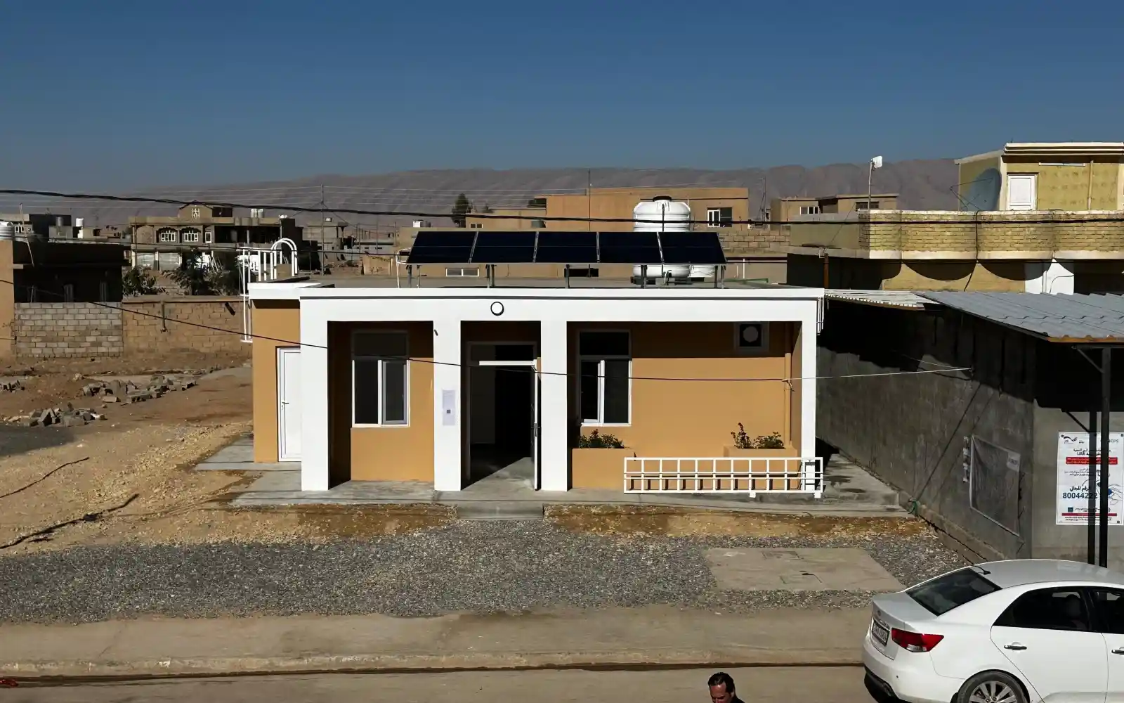 Rehabilitated shelters in Anbar and Ninewa, Iraq are fitted with solar panels.