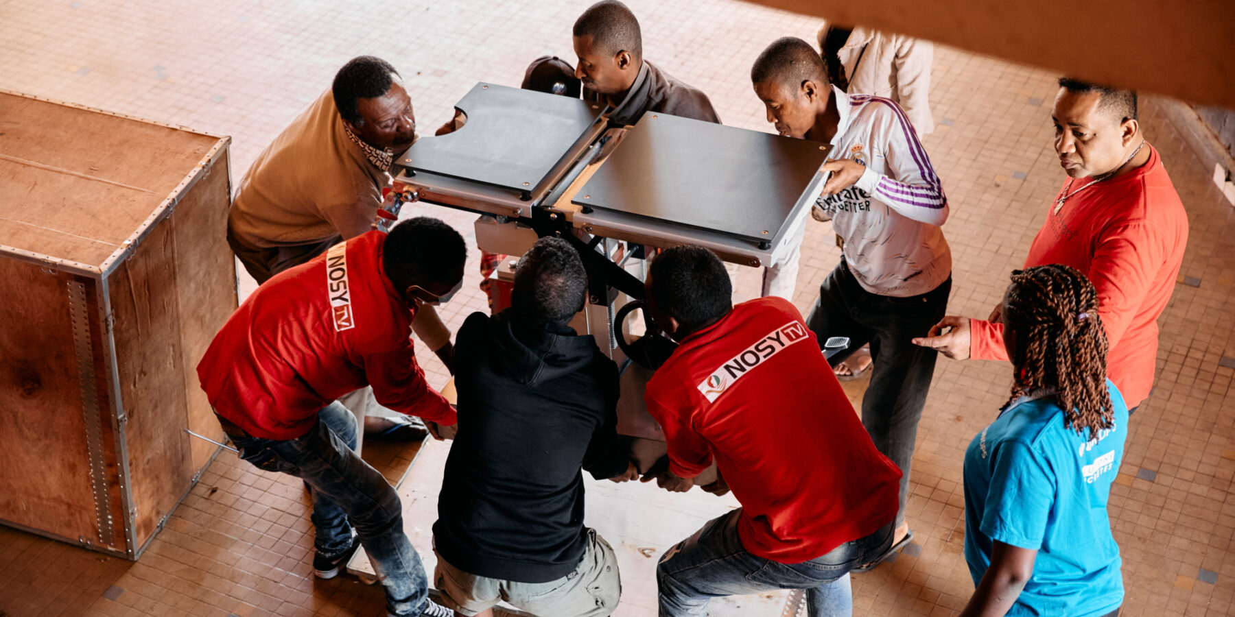 Préparation de la nouvelle table d’opération