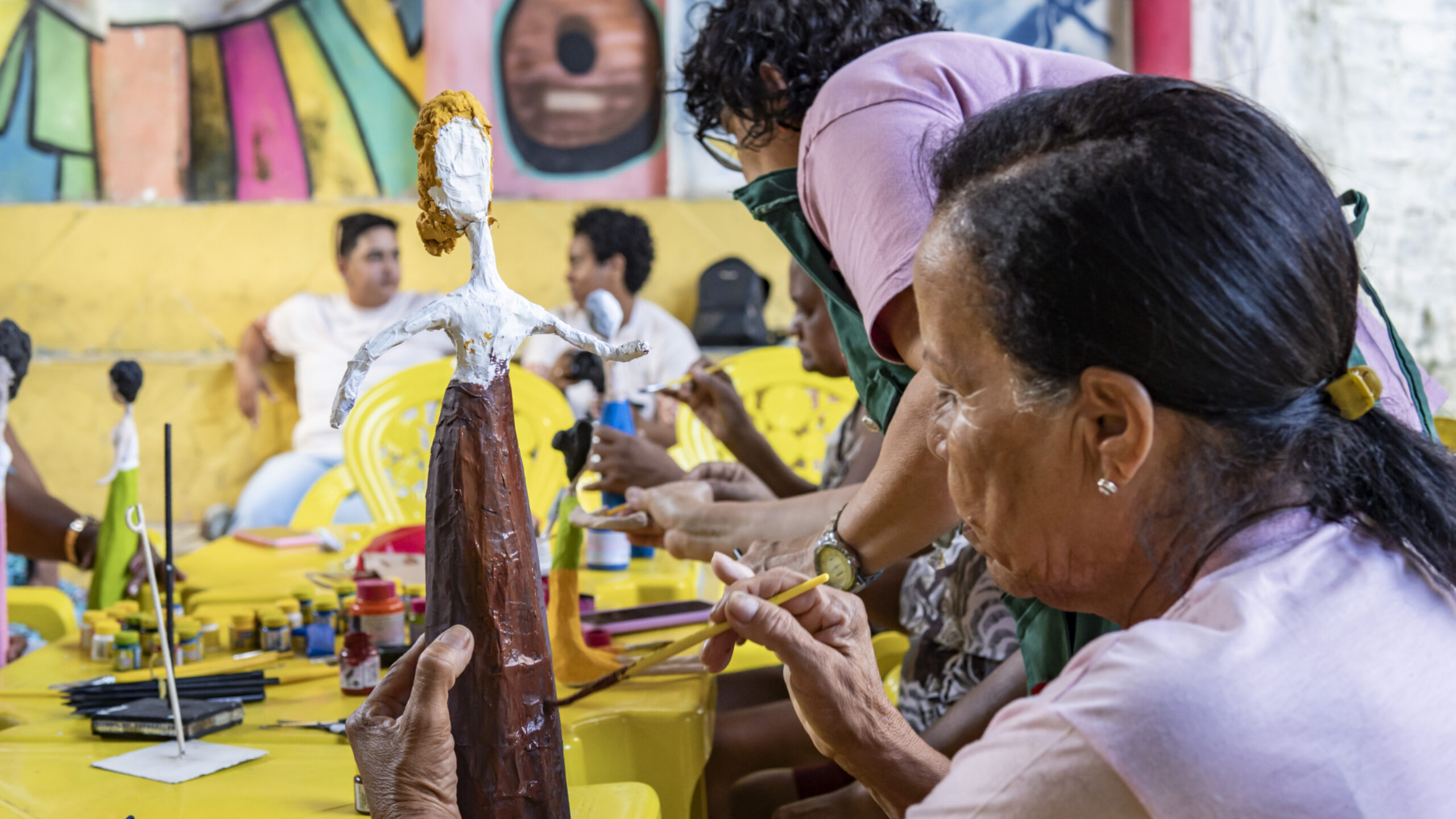 Des ateliers de soutien psychologique ont lieu dans le quartier de Bebedouro, pour aider les résidentes et résidents à renouer des liens sociaux et à avancer ensemble après la catastrophe.