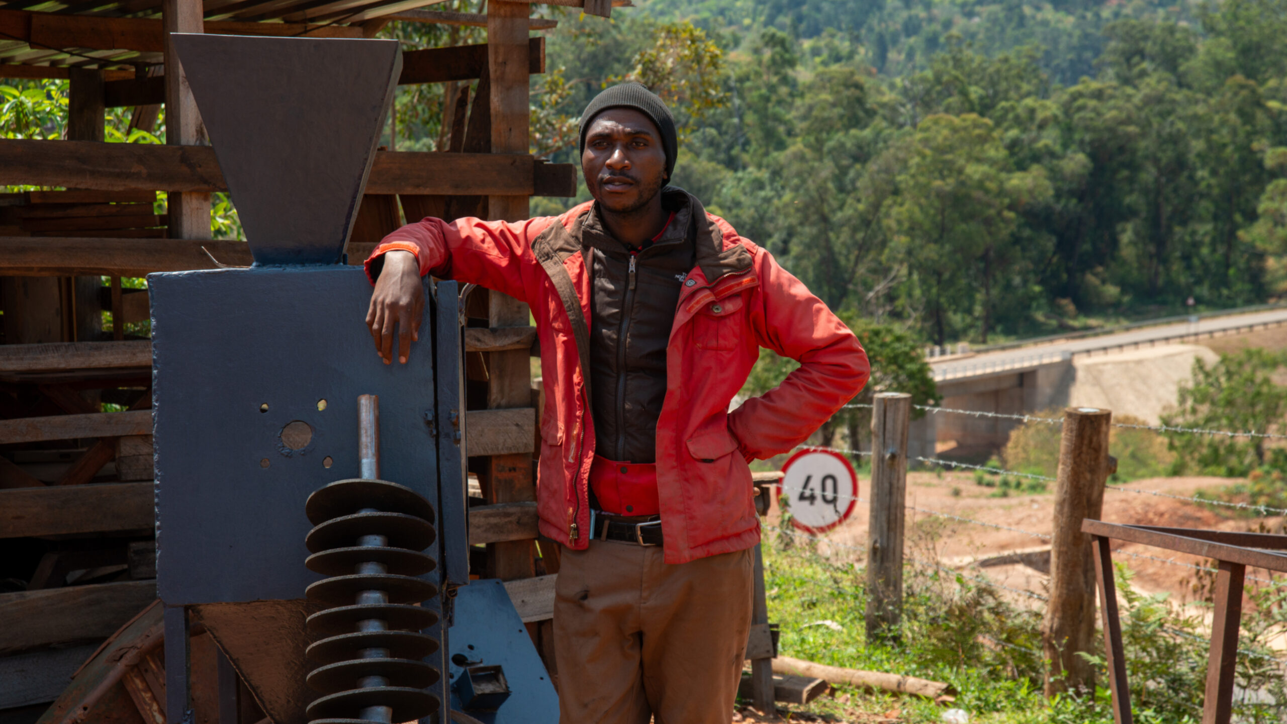 Jacob Mukunuku, ingénieur