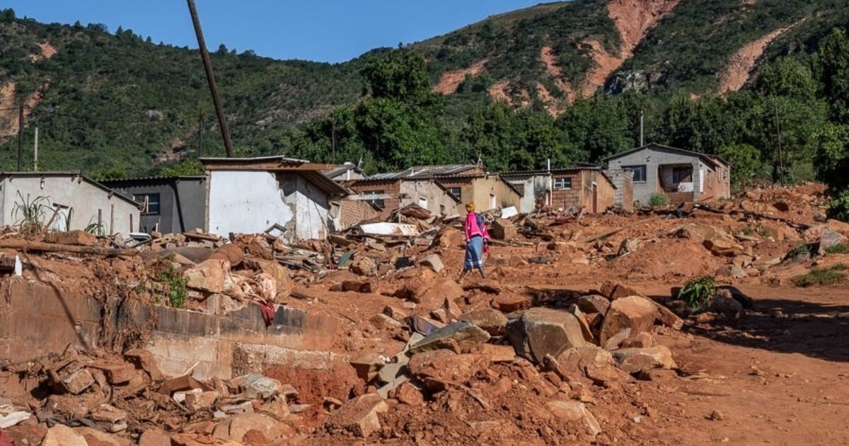 Cyclone Idai recovery projects launched in Zimbabwe | UNOPS