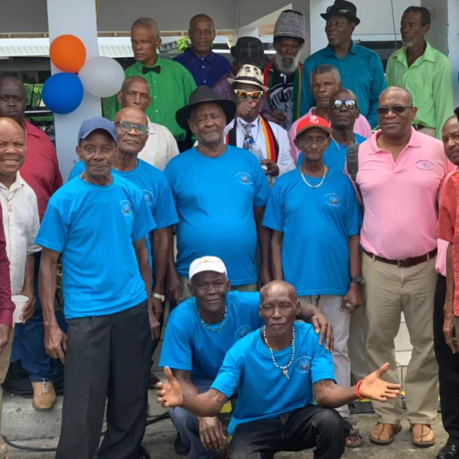 Membres de la direction et du personnel de la Soufriere Fishermen’s Cooperative Society (Soufrière, Sainte-Lucie)