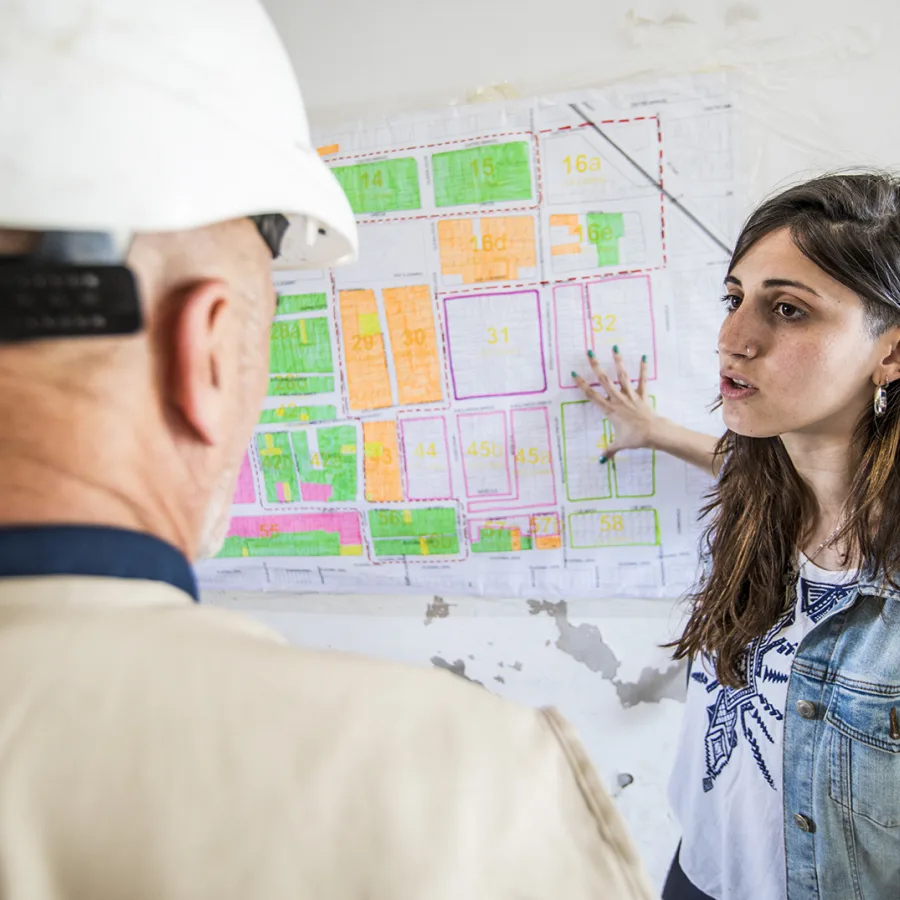 Au début de l’année 2020, le personnel de l’UNOPS comptait plus de 40 pour cent de femmes.