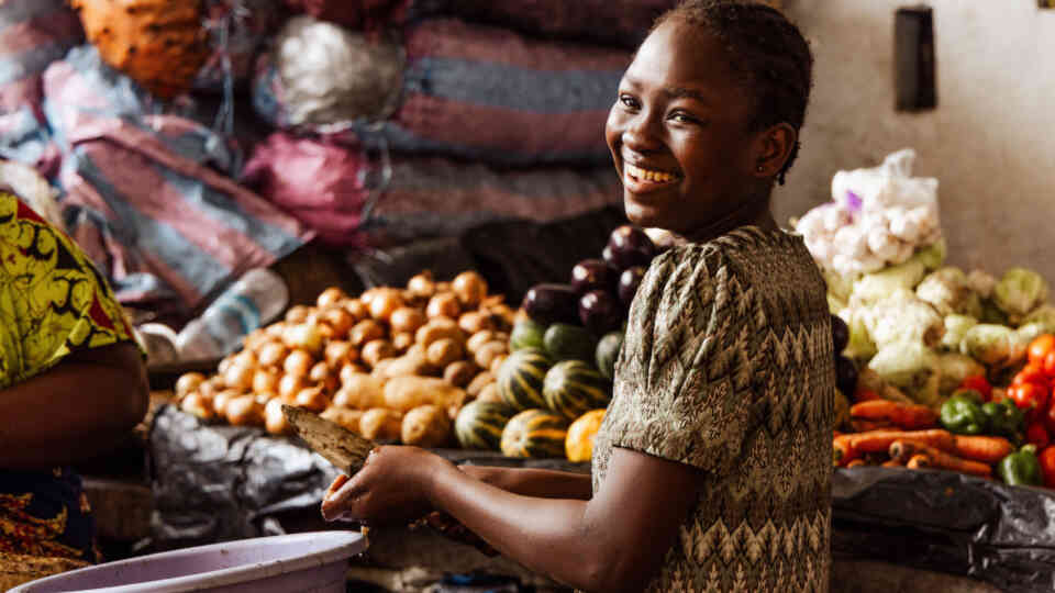 Since joining the SUN Movement, hosted by UNOPS, Côte d’ Ivoire has made nutrition a national priority. With support from all parts of society, 2,365 community nutrition centres are now strengthening nutrition education, food security and skills transfer.